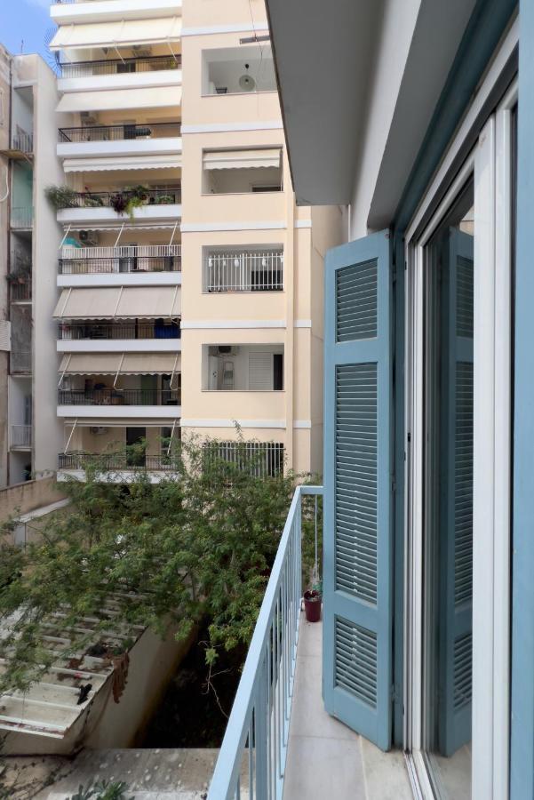 Cozy Cityscape Apartment In Athens Exterior photo